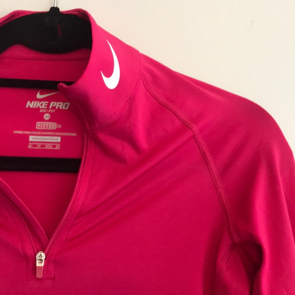 ⭐️FINAL PRICE⭐️ Nike Pro dryfit pullover pink - Picture 2 of 4